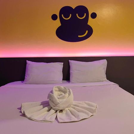 Hollywood Dannok Hotel Sadao ภายนอก รูปภาพ