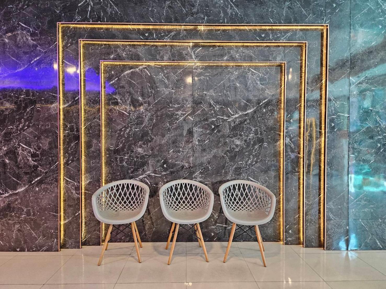 Hollywood Dannok Hotel Sadao ภายนอก รูปภาพ