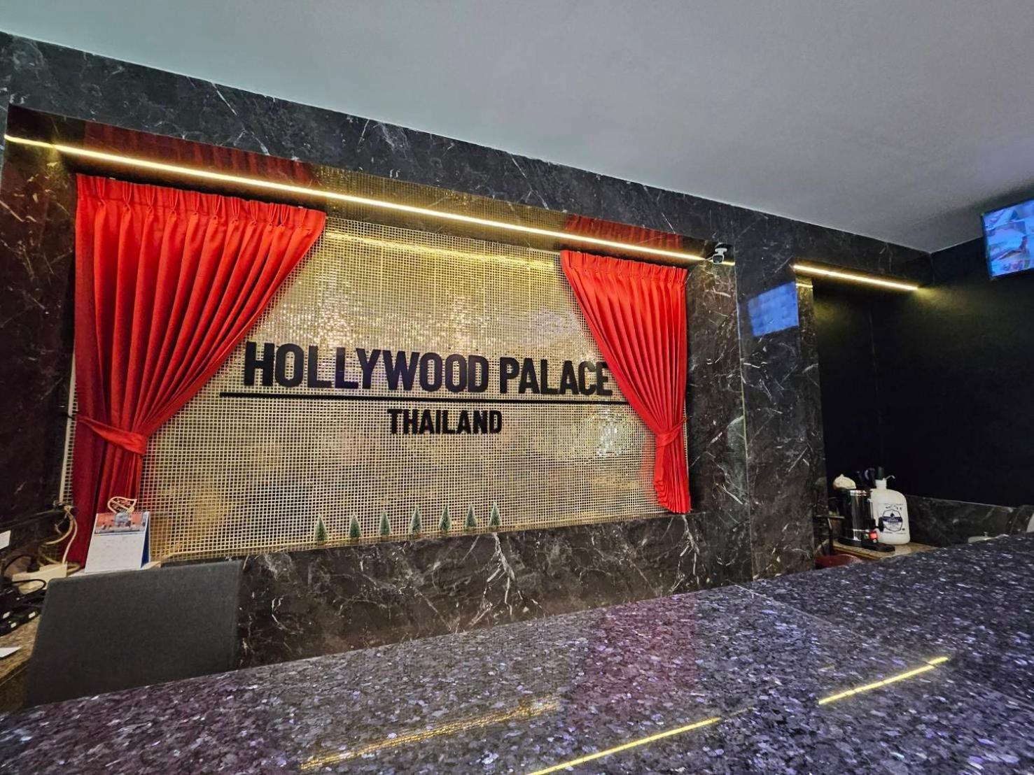 Hollywood Dannok Hotel Sadao ภายนอก รูปภาพ