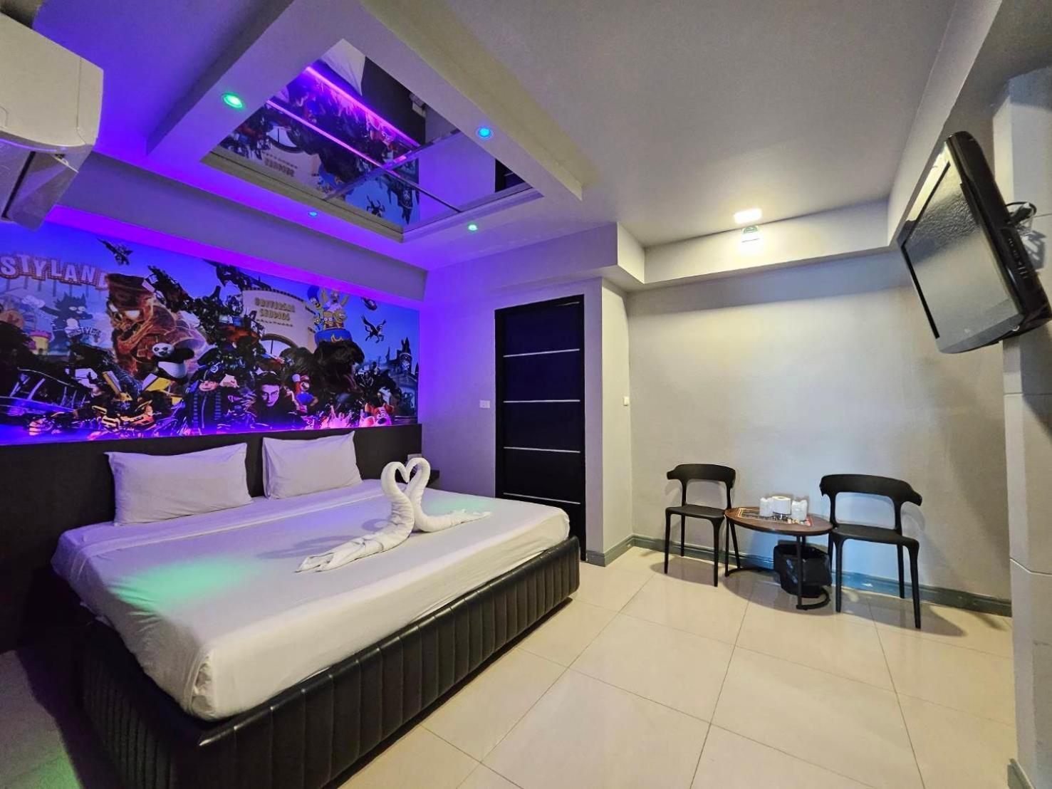 Hollywood Dannok Hotel Sadao ภายนอก รูปภาพ